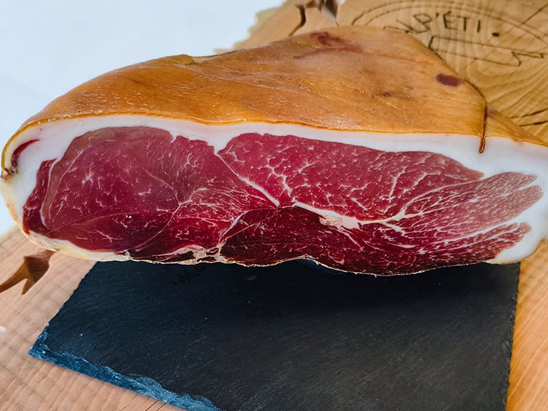 jambon cru des Hautes-Alpes
charcuterie des Hautes-Alpes